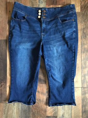 Lane Bryant Capri jeans cropped Plus size 18 cotton blend high rise